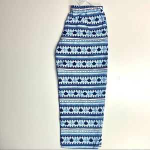 Kids flannel pajama pants with maple leafs Size 7